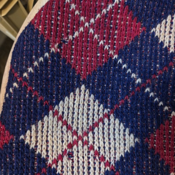 Winter Argyle Scarf Red Tan Navy Fringe One Size Unbranded Unisex Warm Soft - Picture 4 of 5